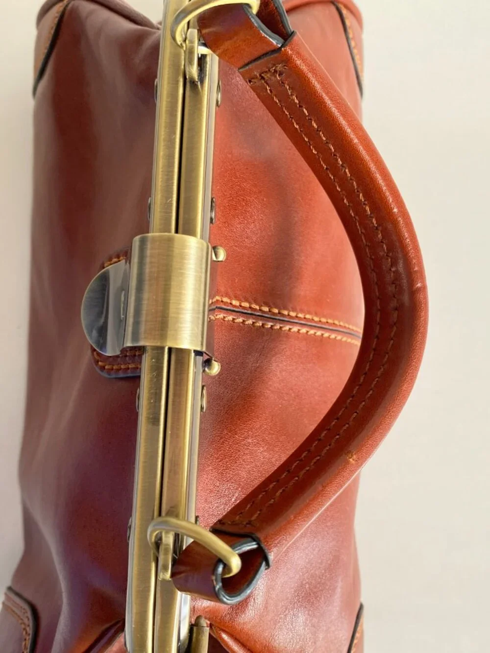 Gianni Conti Italian Leather Doctor Bag Satchel Crossbody Brown
